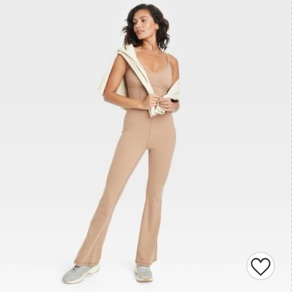 Meet your Poshers; duo Valerie & Daughter Peyton - Picture 7 of 12